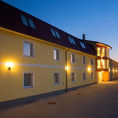 Hotel Radlinger Pellendorf ภายนอก รูปภาพ